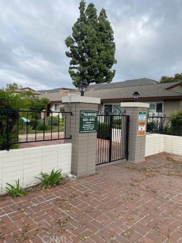 441 1st St, Tustin, CA 92780-3311