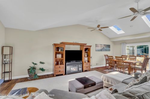 520 New York Ave, Bricktown NJ 08724-1416 exterior