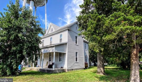 705 Poplar St, Laurel, DE 19956-1919