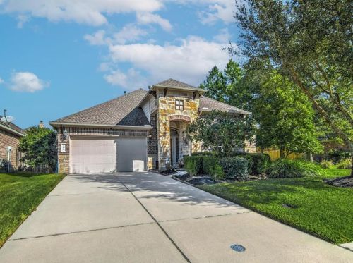 143 Magnolia Grove Ln, Conroe TX  77384-3407 exterior