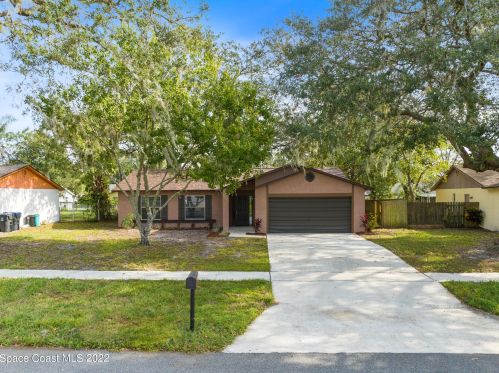 1655 Valley Forge Dr, Titusville, FL 32796-1572