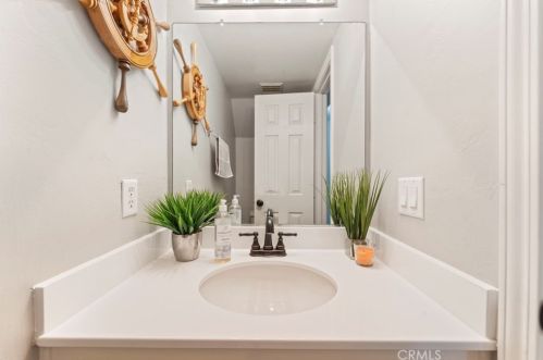 27480 Jon Christian Pl, Temecula CA  92591-6127 exterior