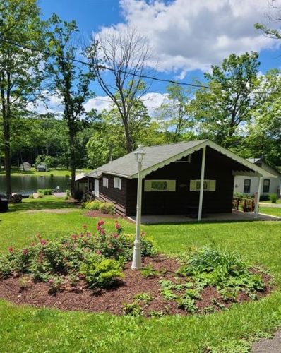 109 Stony Lake Rd, Friedens, PA 15541-6064