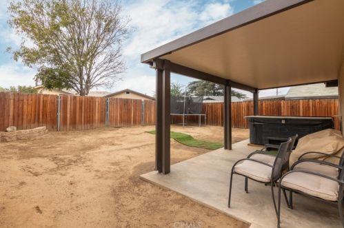 6047 Sheppard St, Riverside CA  92504-1557 exterior