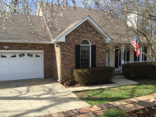 318 Dunbrook Dr, Clarksville, TN 37043-7415