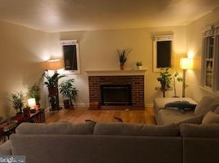 15 Hillside Rd, Princeton, NJ 08540-3436