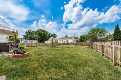 704 Osborn Dr, Pataskala OH  43062-7444 exterior