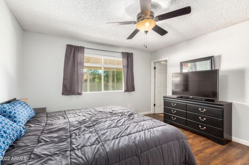 3433 Emelita Ave, Mesa AZ 85208-5617 exterior