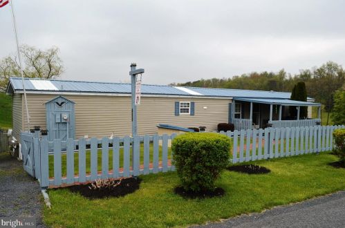 415 Reibers Church Rd, Shermansdale, PA 17090-8873