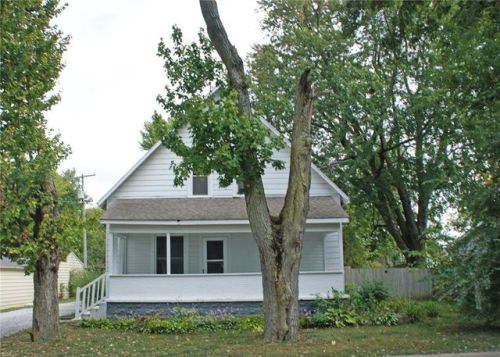 5 Lucas St, Whitestown, IN 46075-9374