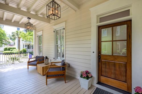 109 Shelmore Blvd, Mount Pleasant SC  29464-6614 exterior