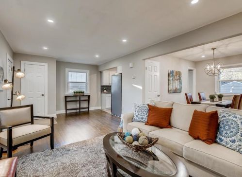 1648 Idaho Ave, Saint Paul MN  55106-1318 exterior