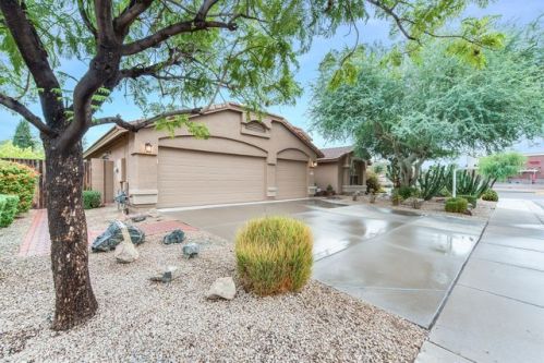 2397 Granite St, Gilbert, AZ 85295-5519