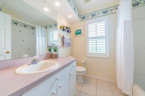 1863 Kinsmere Dr, New Port Richey FL  34655-4539 exterior