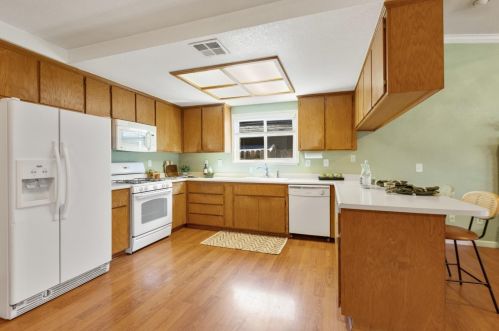 6747 Sun Brae Ct, Rio Linda CA  95673-3276 exterior