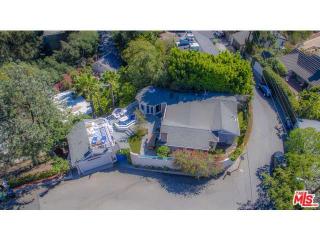 8957 Appian Way, Los Angeles CA  90046-7736 exterior