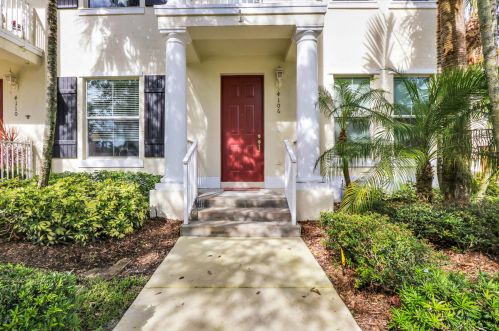 4106 Greenway Dr, Jupiter, FL 33458-5310