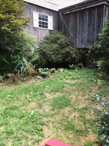 101-102 Eads St, Pittsburgh PA  15210-2734 exterior