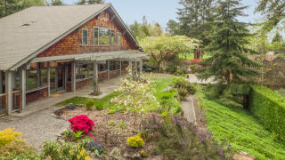 9701 Harbor Dr, Vashon, WA 98070-7039