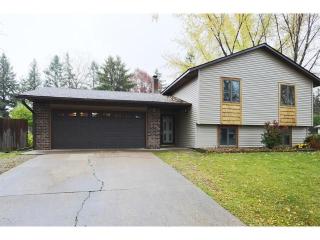 2327 Hidden Valley Ln, Stillwater, MN 55082-5464