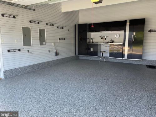 14286 Chalfont Dr, Haymarket VA  20169-2632 exterior