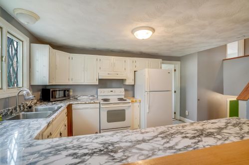 11 Stonewall Rd, Alton NH  03809-5149 exterior