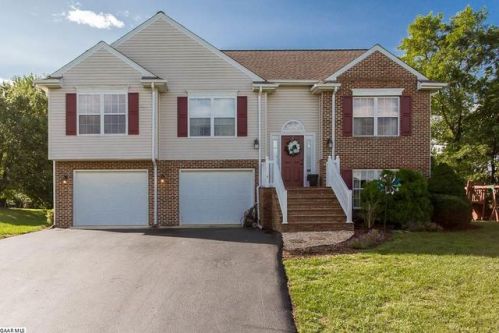 84 Wyndham Hill Dr, Fishersville, VA 22939-2020