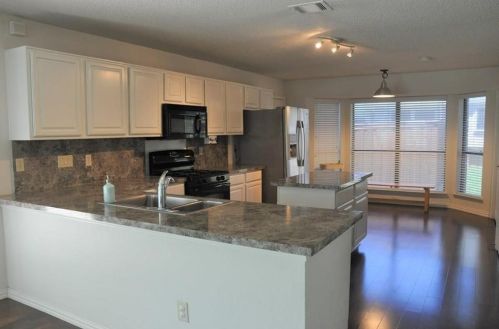 3800 Parkmont Dr, Plano TX  75023-1043 exterior