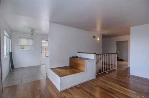 3721 Riviera Dr, San Diego CA 92109-6647 exterior