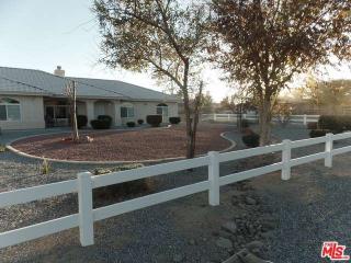 18307 Westlawn St, Hesperia, CA 92345-6923