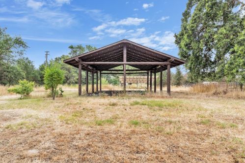 740 K St, Rio Linda CA  95673-3446 exterior