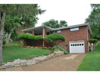 804 Norvell Dr, Pittsburgh, PA 15235-4409