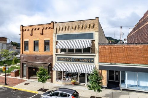 549 Merchant St, Ambridge, PA 15003-2463