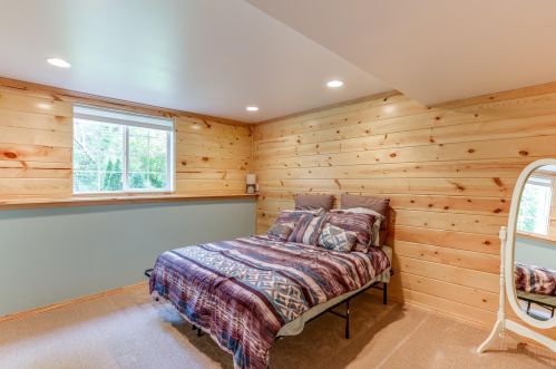 2102 116 St, Kenosha WI 53158-3605 exterior