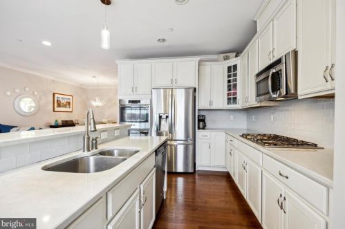 3524 Muirwood Dr, Newtown Square PA  19073 exterior
