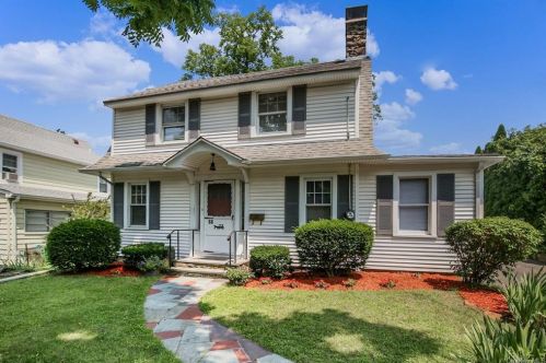 68 Mckinley Ave, White Plains NY  10606-1618 exterior