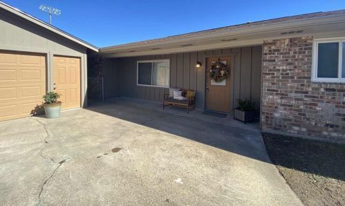 485 Reynolds Ln, Lakeview, TX 77662