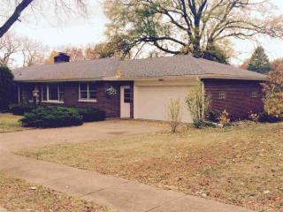 812 15th St, Clinton, IA 52732-5310