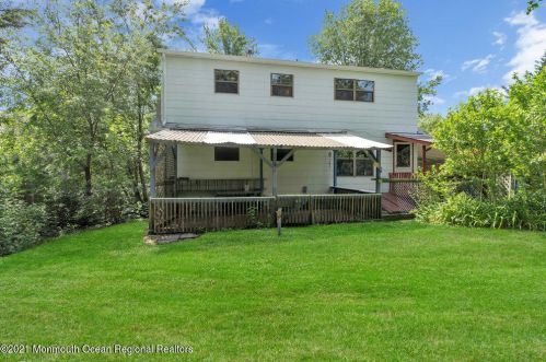 6 Vermont Ave, Jackson Twp NJ  08527-1522 exterior