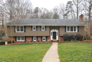 218 Flintshire Rd, Winston Salem, NC 27104-2704