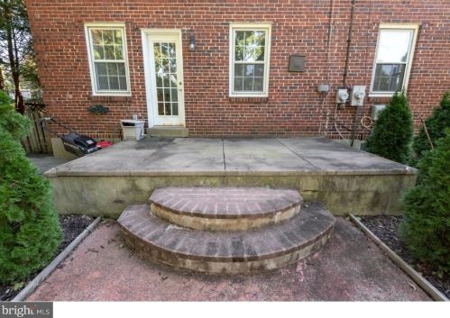 6309 Sunnybrook Rd, Flourtown, PA 19031-1640