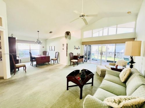 1375 Fairfax Cir, Boynton Beach, FL 33436-8614