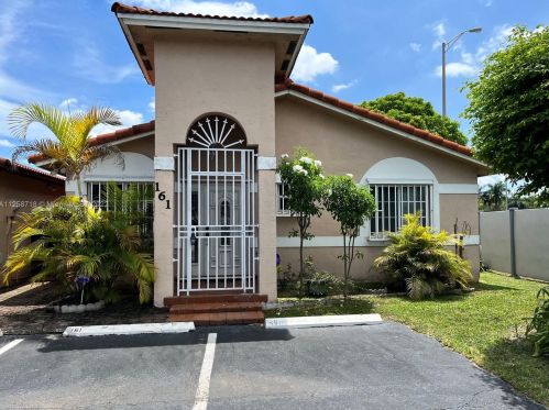 3355 68th St, Hialeah, FL 33018-1736