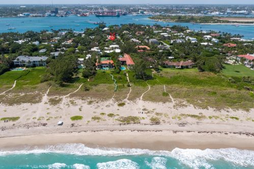 206 Caribbean Rd, Palm Beach FL  33480-3014 exterior