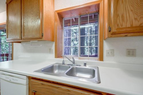 3626 Gold Ridge Trl, Pacific House CA  95726-9734 exterior