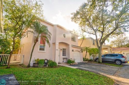 11910 12 St, Hollywood FL 33026-3874 exterior