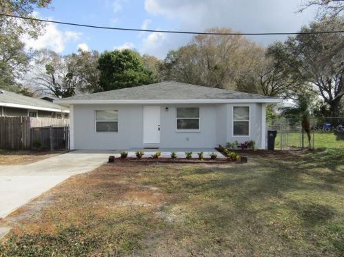 1720 2nd St, Ruskin, FL 33570-5720