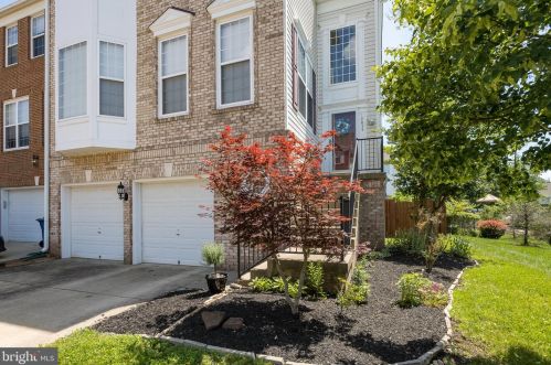 15055 Clementine Way, Haymarket VA  20169-3319 exterior