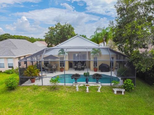 19225 Garden Quilt Cir, Lutz, FL 33558-9027