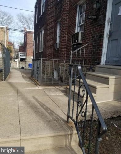 1827 Cheltenham Ave, Melrose Park, PA 19027-1049